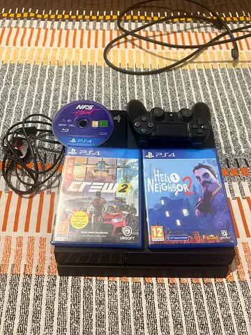 PS4 500gb with 3 games and controller