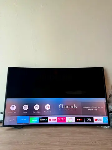 55" Curved Samsung Smart TV - Good condition