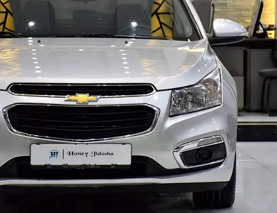 2017 Chevrolet CRUZE — миниатюра 4