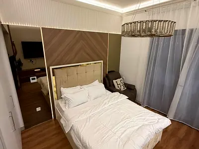 استوديو / مساحه جيده / فرش فندقي / اطلاله بحريه / شامل الفواتير / جزيره مريم / الشارقه