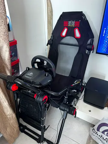 Used GT-style Racing Seat with Logitech Wheel & Pedals - Good Condition