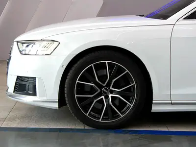 صورة مصغرة 8 لـ 2019 AUDI A8