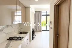 GREAT VALUE | VACANT | STUNNING LOCATION