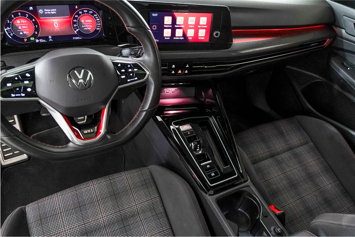 Volkswagen Golf GTI 2024
