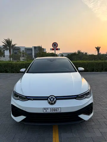صورة 2 لـ 2023 Volkswagen GOLF R