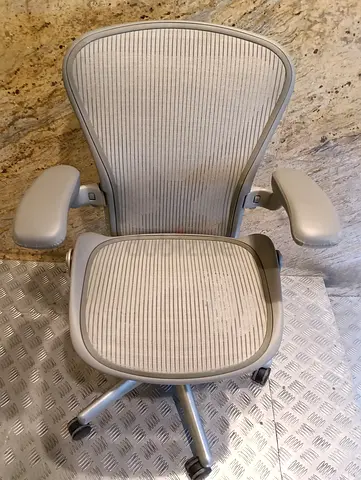 Herman Miller Aeron office chair for selling.fully loaded