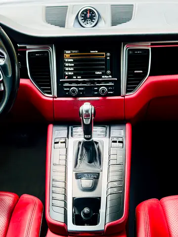 2015 Porsche MACAN 缩略图 15