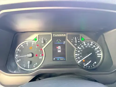 صورة 13 لـ 2023 Toyota TUNDRA
