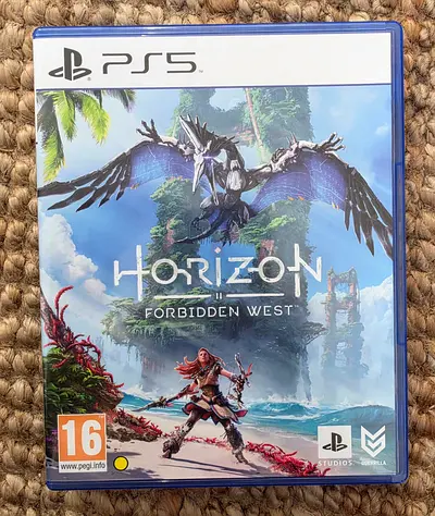 Horizon Forbidden West (PS5)  like new