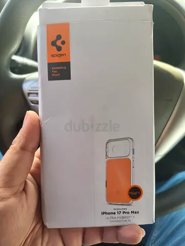 Iphone 17 pro max (Spigen Ultra Hybrid T) cover few days used