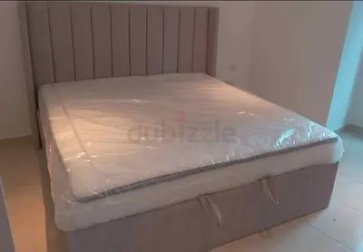 New King Size fabric storage bed with new mattress (light grey)