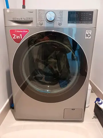 LG latest model 10kg  wash and 7 kg dryer 2in1 same like new condition
