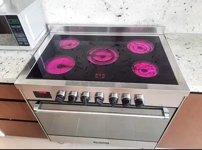 Free delivery Bompani electric ceramic cooker 90 cm- good condition
