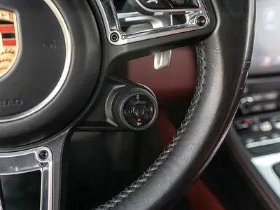 2017 Porsche 718 thumbnail 18