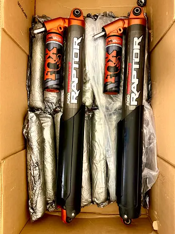 OEM FOX 3.0 Live Valve Shocks – Ford F-150 Raptor 2019–2020