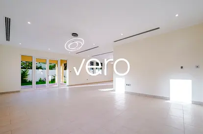 Renovated | Next to Pavilion | VOT
