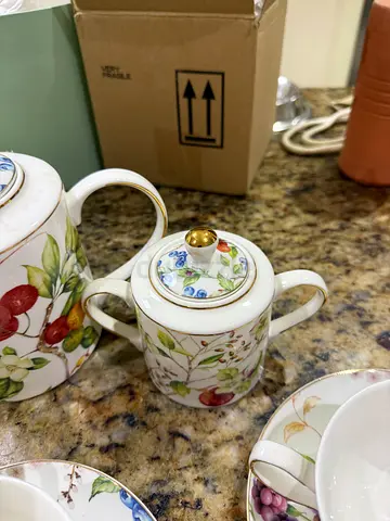 Lovely tea set for two persons