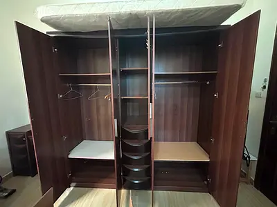 5 Door wardrobe