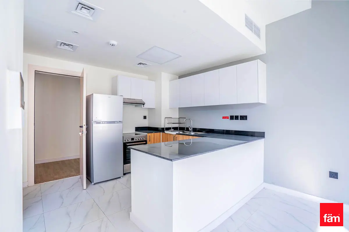 Spacious 2BR + Maids Room | 1,452 SQFT Builtup