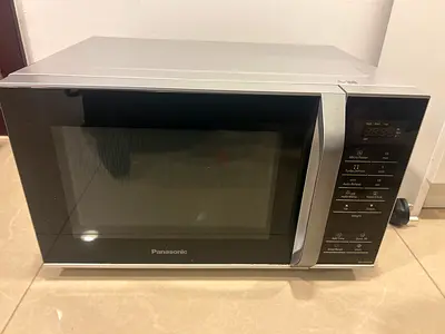 Panasonic Microwave Oven - 7 years, Good condition