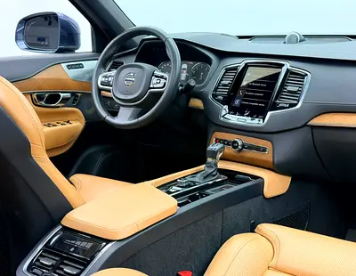 2020 Volvo XC90 — фото 11