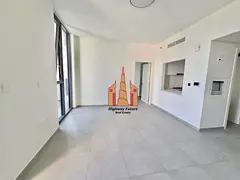 Hot offer prime location 2bhk 3bathrooms in 72k 1parking free