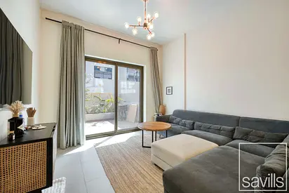 Near Metro | Large Terrace | Tenanted