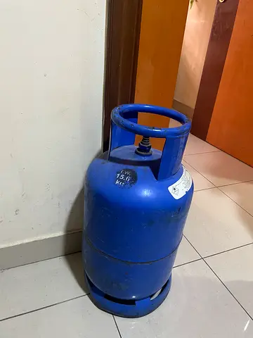 Used Blue LPG Gas Cylinder -15.6 kg(Good Condition) # 2 cylinders