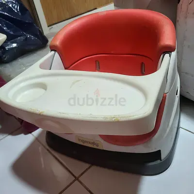Ingenuity booster seat / removable baby feeding seat - red color