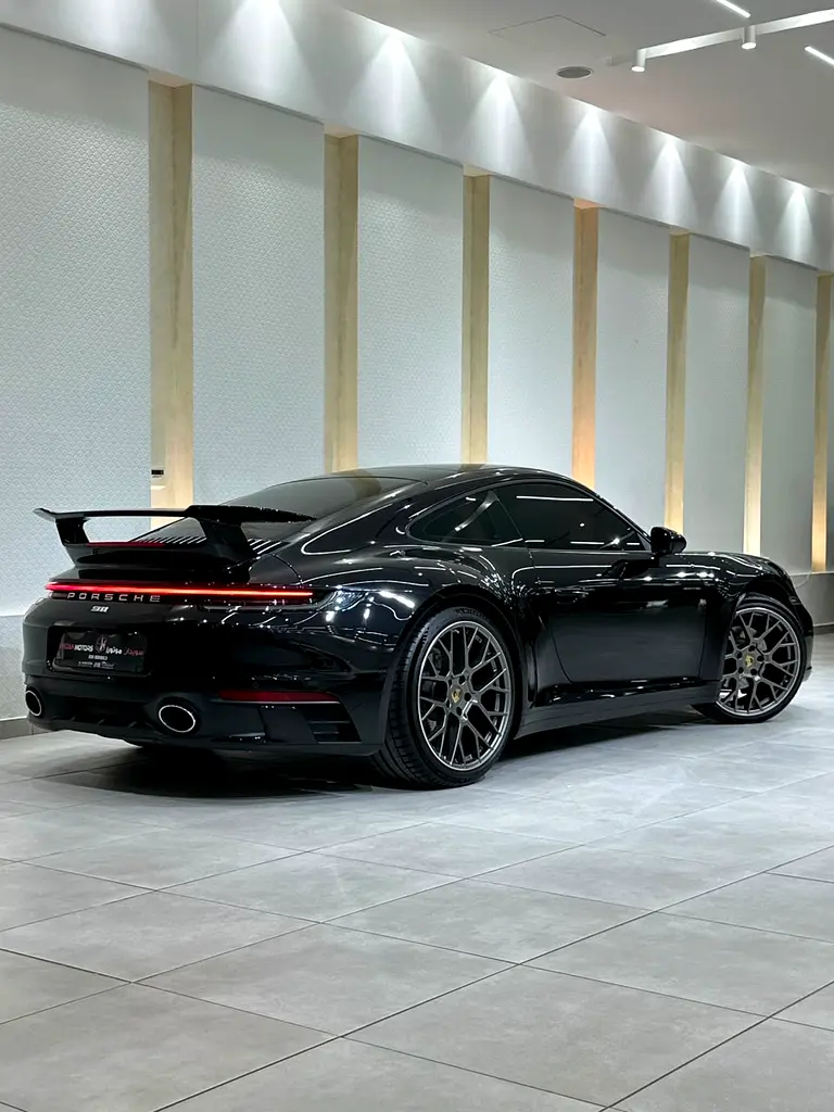 بورشه 911 2024
