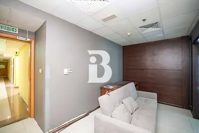 Office for Sale | XL Tower | Vacant Office