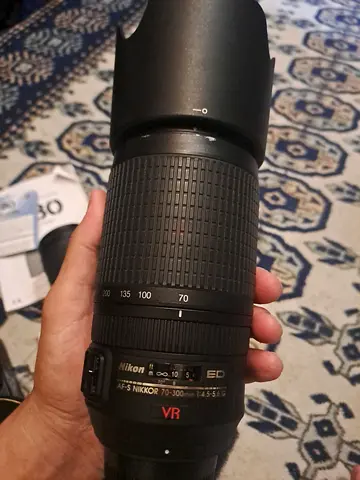 Nikon AF-S 70-300mm f/4.5-5.6G ED VR Telephoto Zoom Lens - Good Condition
