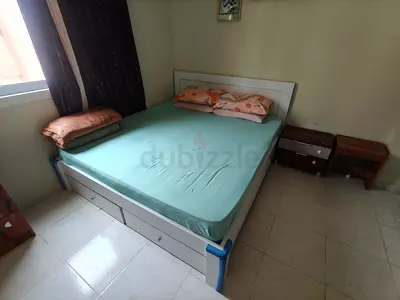 King size bed for Sale
