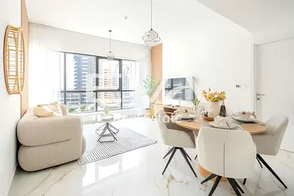 FULLY FURNISHED | PARTIAL MARINA VIEW | VACANT
