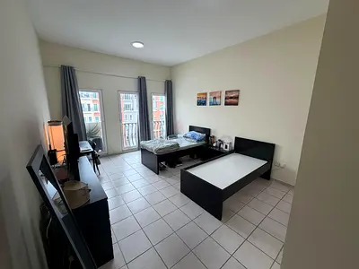 Twin Sharing Masterroom next to Metro