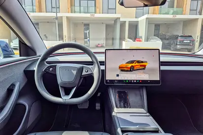 2024 Tesla MODEL 3 — фото 10