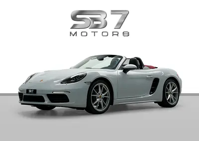 Porsche 718 Boxster 2024 GCC Specs | Fully Loaded