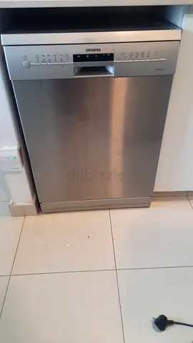 Siemens brand dishwasher 3 racks very good condition