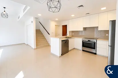 Spacious Townhouse | 3 Bed + Maid
