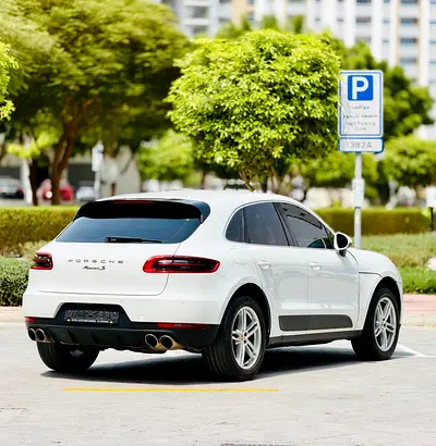 2015 Porsche MACAN photo 4