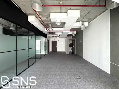 Exclusive Office Space Near Metro with Glass Partition