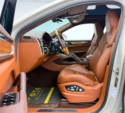 صورة مصغرة 15 لـ 2021 Porsche CAYENNE