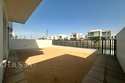 VACANT UNIT | LARGE PLOT | UNFURNISHED