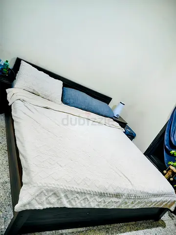Home Box King Size Bed with Mattress – Excellent Condition