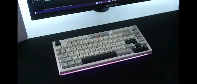 YUNZII RT80 Rapid Trigger 8K Magnetic Gaming Keyboard (like New)