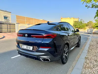 2022 BMW X6 xDrive40i M Sport under warranty and service contract