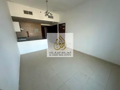 للإيجار غرفة وصالة في سيتي تاور – عجمان ✨ التفاصيل: 💰 السعر: 27,000 درهم سنويًا 💳 الدفع: 4 إلى 6 دفعات 📝 تأمين: شيك ضمان لا يُصرف سارع بالحجز للتو