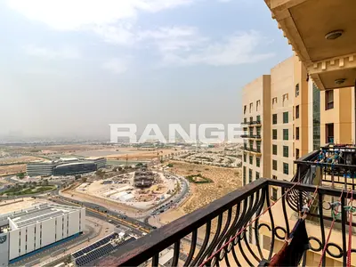 On High Floor | Genuien Resale | Vacant