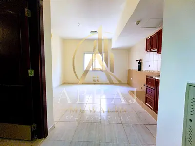 Very spacious studio in reasonable price, Prime location in muwaileh, easy exit to Dubai .