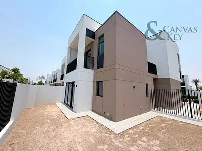 BRAND NEW | NEAR TO POOL | SPACIOUS